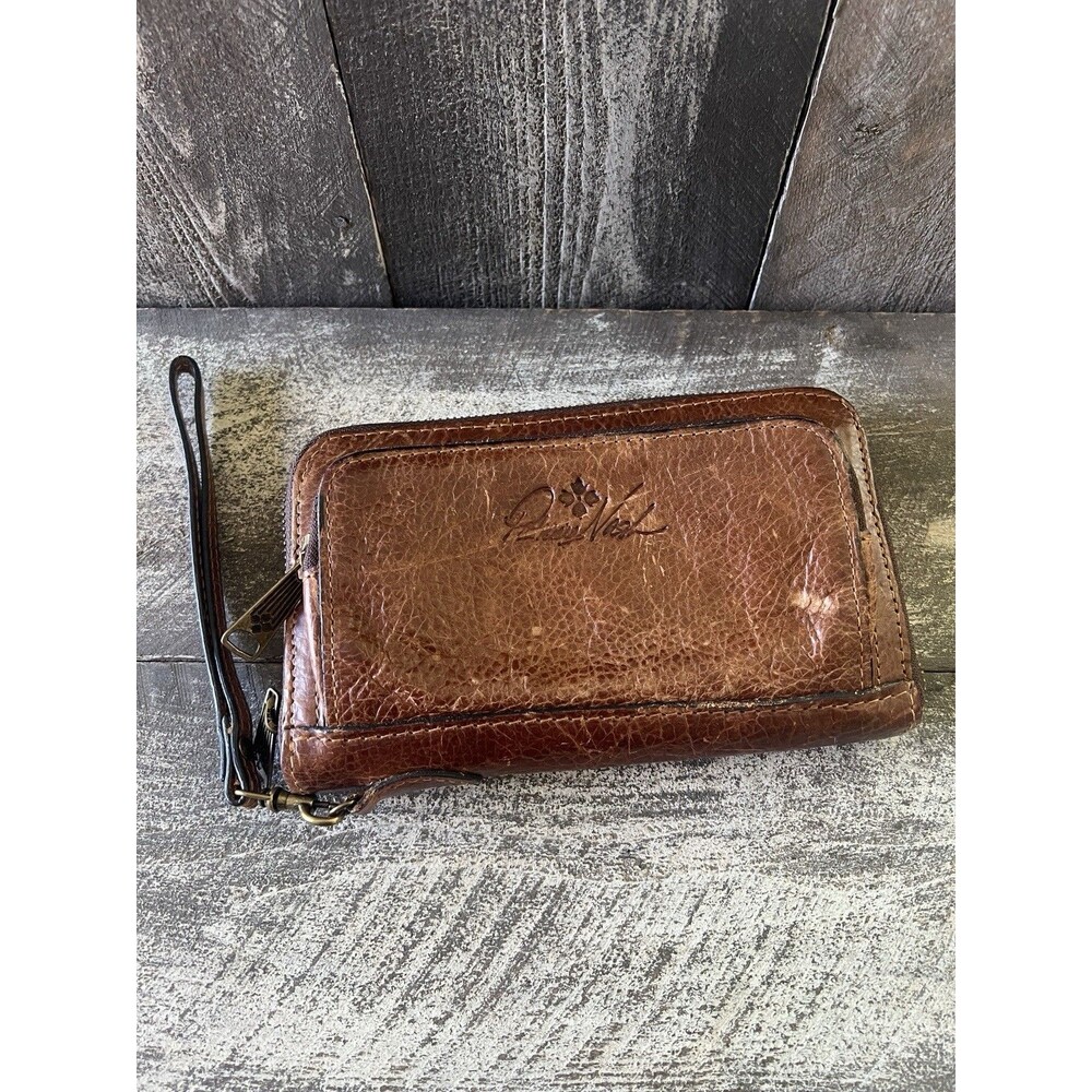 Patricia Nash Zip Around Wristlet Wallet Brown Distressed Leather